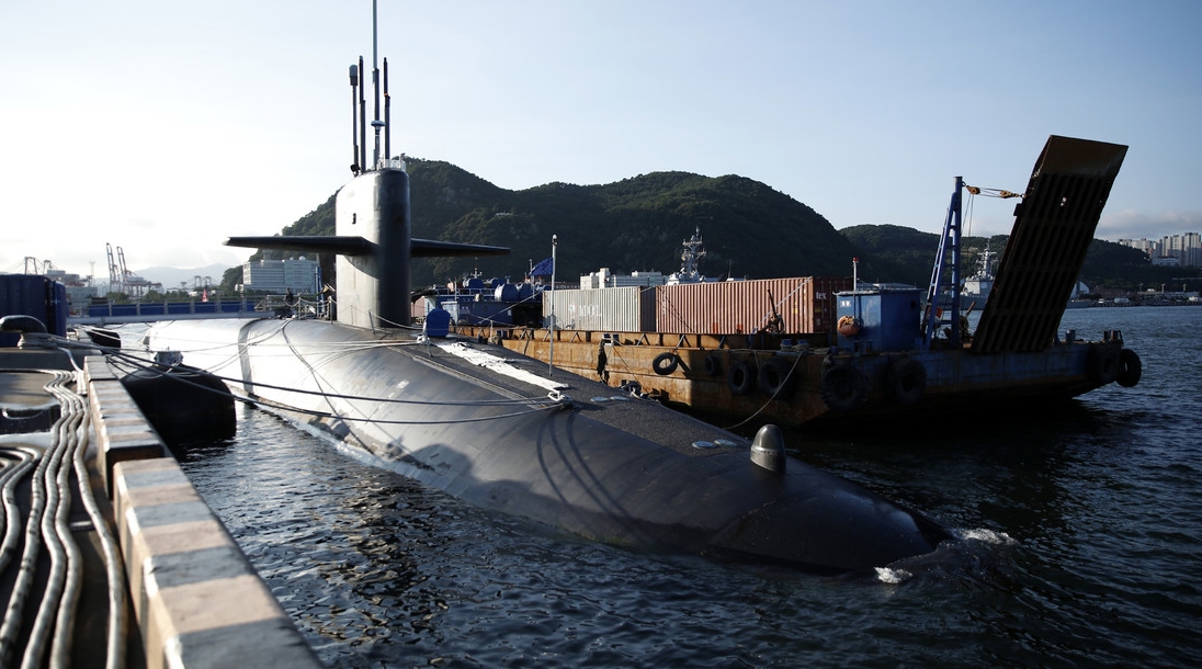 El submarino de misiles balísticos USS Kentucky está anclado en la base naval de Busan, el 19 de julio de 2023. Woohae Cho / Gettyimages.ru