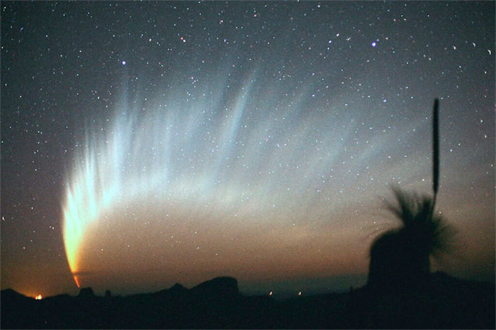 Fotografía del cometa C/2006 P1 McNaught, el gran cometa del 2007