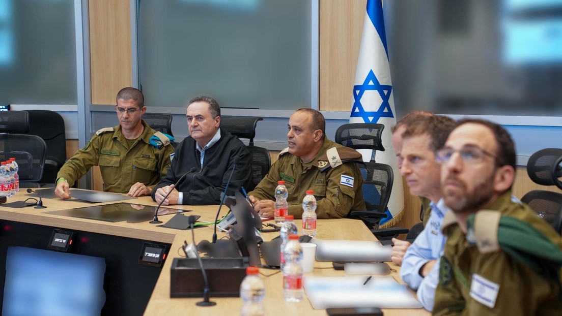 El ministro de Defensa de Israel, Israel Katz, en una reunión con altos mandos militares. Ministerio de Defensa de Israel