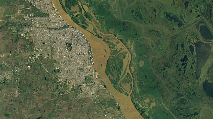 Río Paraná, Argentina, 1990 Google Earth
