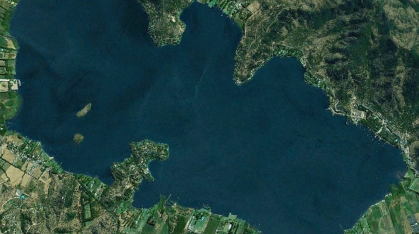 Laguna de Aculeo, Chile, 2007 Google Earth